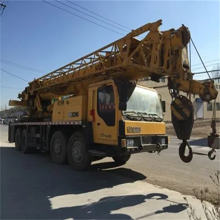 庆云吊车吊挖机吊哪里比较安全